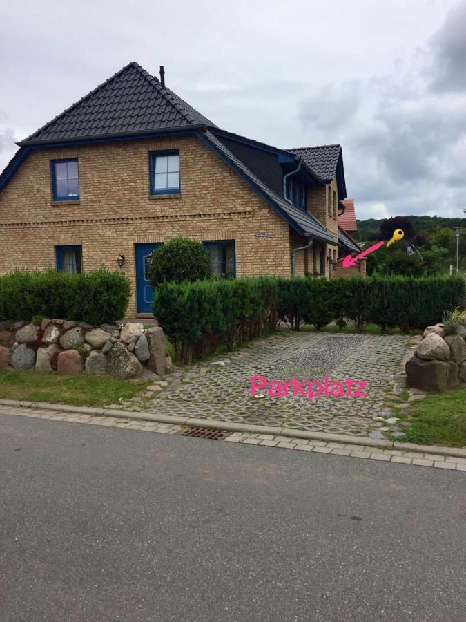 Ferienwohnung "Alter Gutshof" Huehnergott Sellin  Εξωτερικό φωτογραφία